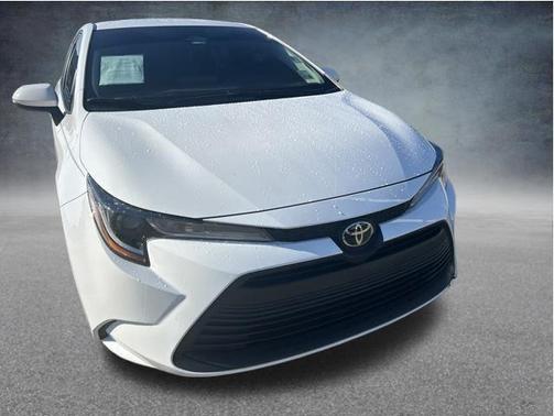 Ice 2025 Toyota Corolla LE