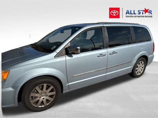 2012 Chrysler Town & Country Touring-L