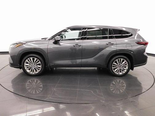 2024 Toyota Highlander Hybrid Platinum