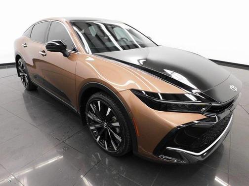 2023 Toyota Crown Platinum