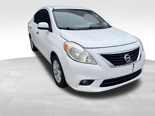 2012 Nissan Versa 1.6 S