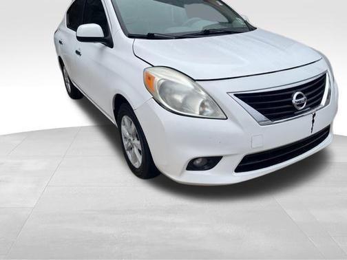 2012 Nissan Versa 1.6 S