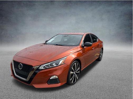 Sunset Drift Chromaflair 2021 Nissan Altima SR FWD