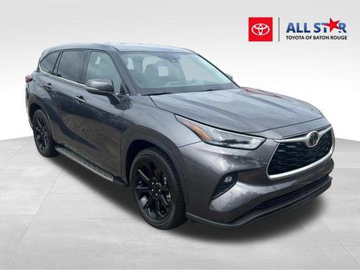 Magnetic Gray Metallic 2022 Toyota Highlander LE