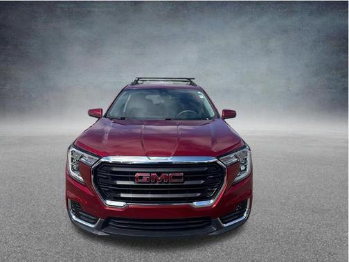 Cayenne Red Tintcoat 2022 GMC Terrain SLE