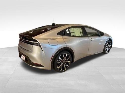 2025 Toyota Prius Plug-In Hybrid XSE Premium