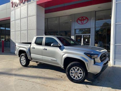 2025 Toyota Tacoma SR5