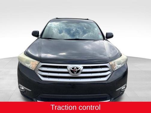 2013 Toyota Highlander SE