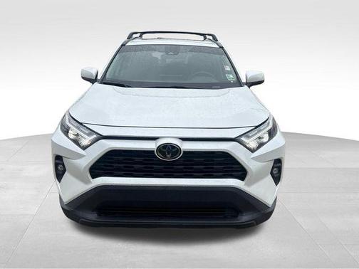 Wind Chill Pearl 2023 Toyota RAV4 XLE Premium