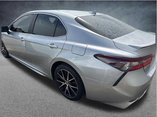 Celestial Silver Metallic 2023 Toyota Camry SE