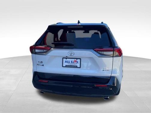 2025 Toyota RAV4 Hybrid SE