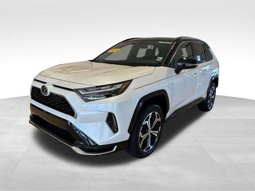 2025 Toyota RAV4 Hybrid SE