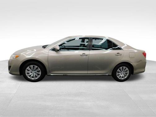 2013 Toyota Camry LE