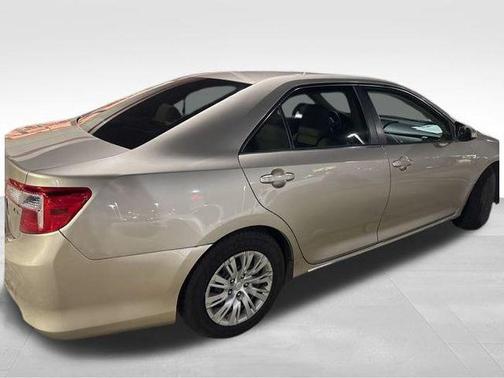 2013 Toyota Camry LE