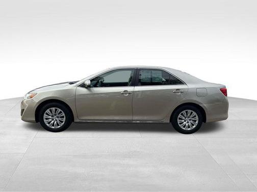 2013 Toyota Camry LE