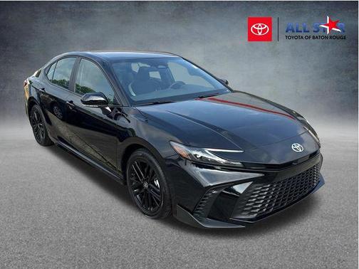 Black 2025 Toyota Camry SE