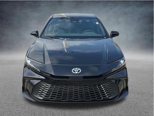 Black 2025 Toyota Camry SE