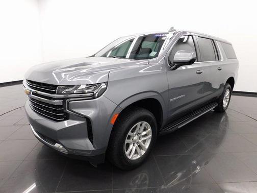 2022 Chevrolet Suburban LT