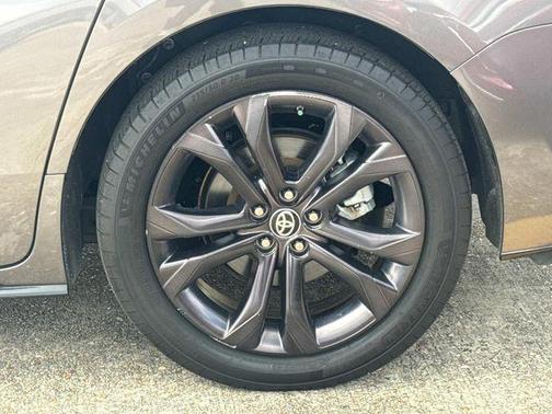 Predawn Gray Mica 2022 Toyota Sienna XSE 7 Passenger