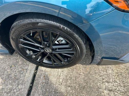 Ocean 2025 Toyota Camry SE