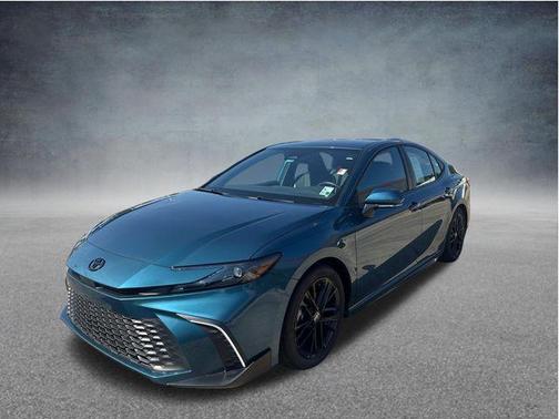 Ocean 2025 Toyota Camry SE