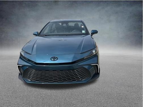 Ocean 2025 Toyota Camry SE