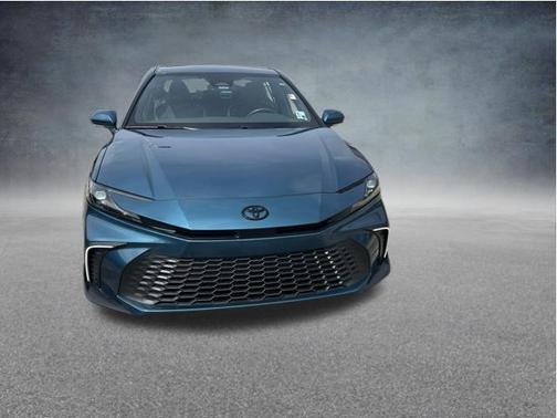 Ocean 2025 Toyota Camry SE