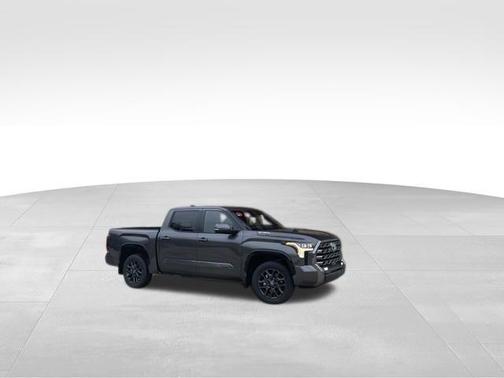 2025 Toyota Tundra Hybrid Platinum