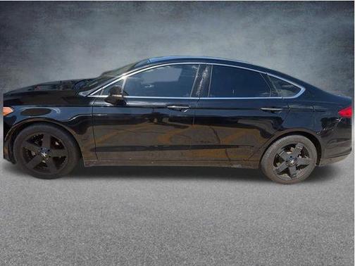 Shadow Black 2018 Ford Fusion SE