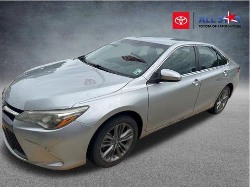 Celestial Silver Metallic 2017 Toyota Camry SE