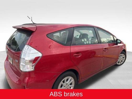 2013 Toyota Prius v Two