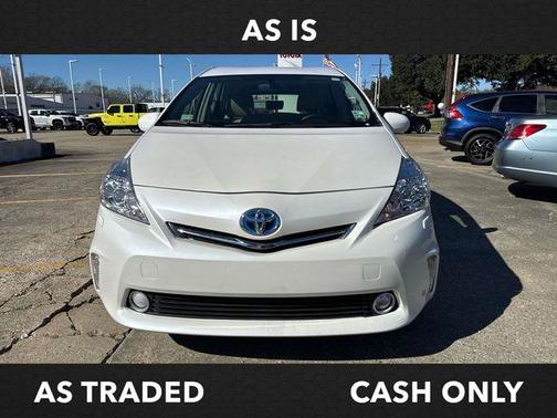 2014 Toyota Prius v Five