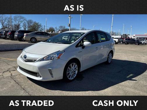 2014 Toyota Prius v Five