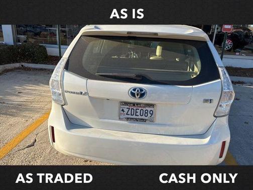 2014 Toyota Prius v Five