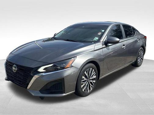 Gun Metallic 2023 Nissan Altima 2.5 SV