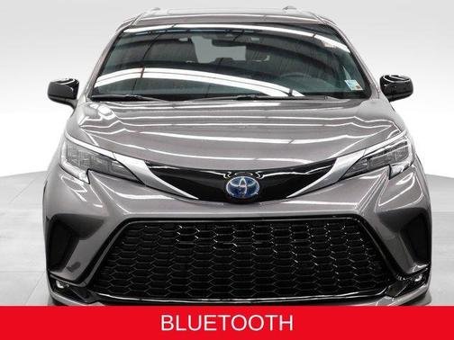 2021 Toyota Sienna XSE 7 Passenger