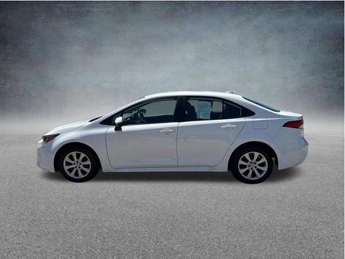 Ice 2024 Toyota Corolla LE