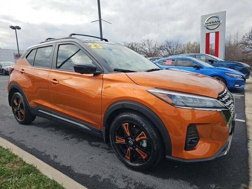 2023 Nissan Kicks SR
