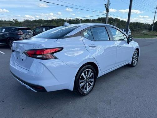 2024 Nissan Versa 1.6 SV