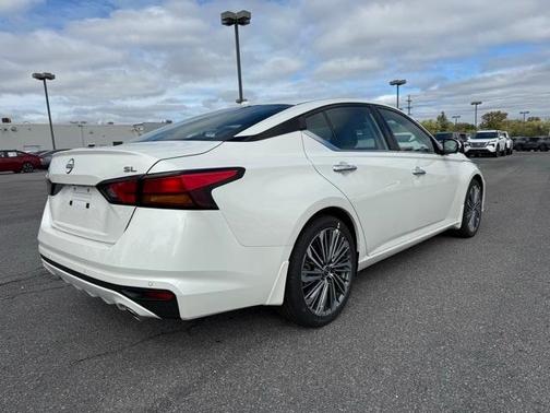 2025 Nissan Altima SL