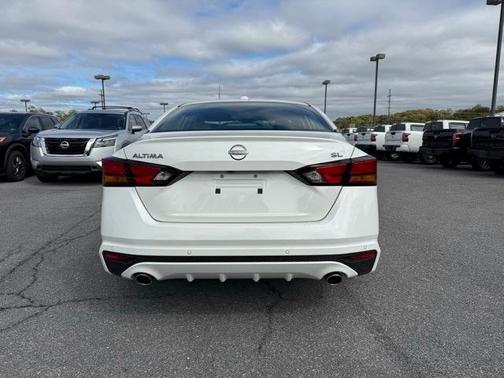 2025 Nissan Altima SL