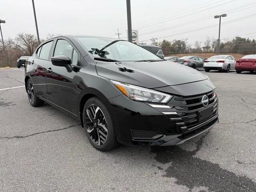 2025 Nissan Versa 1.6 SR