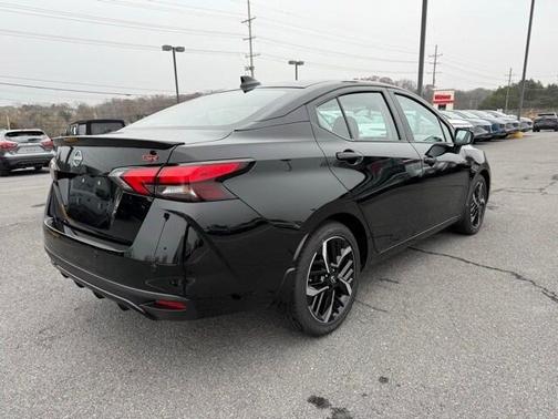 2025 Nissan Versa 1.6 SR