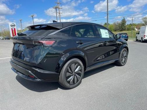 2025 Nissan ARIYA EVOLVE+