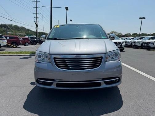 2014 Chrysler Town & Country Limited