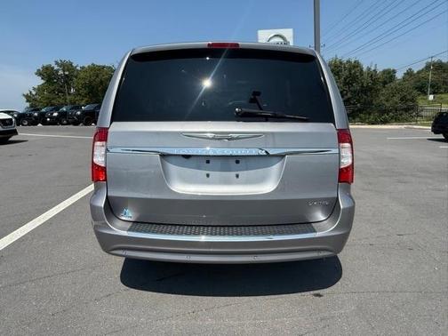 2014 Chrysler Town & Country Limited