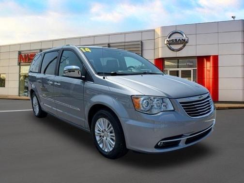 2014 Chrysler Town & Country Limited