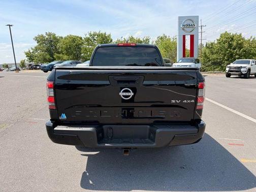 Black 2023 Nissan Frontier SV