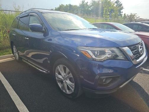 2018 Nissan Pathfinder SL
