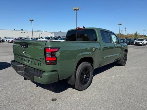 2026 Nissan Frontier SV